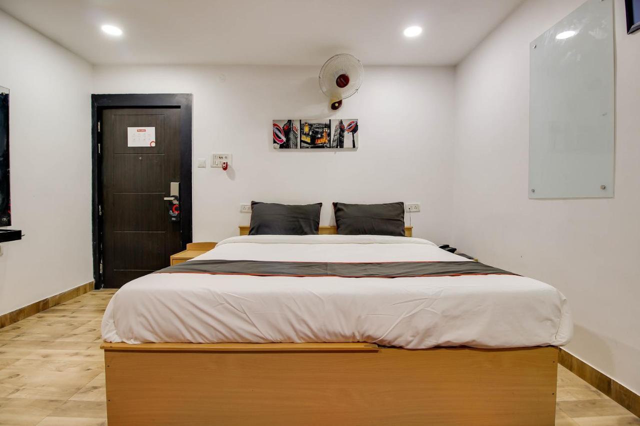 Oyo 2794 Hotel Plaza Inn グワーハーティー エクステリア 写真